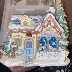 Tiny treasures toy shop precious moments